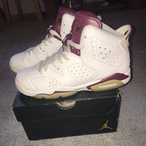 Jordan Maroon 6 Retro OG BG - Picture 2 of 3